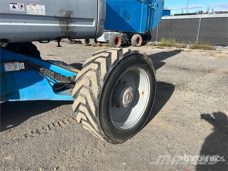 Genie Z-135/70 4WD Diesel Articulating Boom Lift رافعات سلة مفصلية