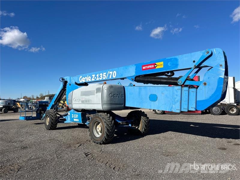 Genie Z-135/70 4WD Diesel Articulating Boom Lift Strēles pacēlāji