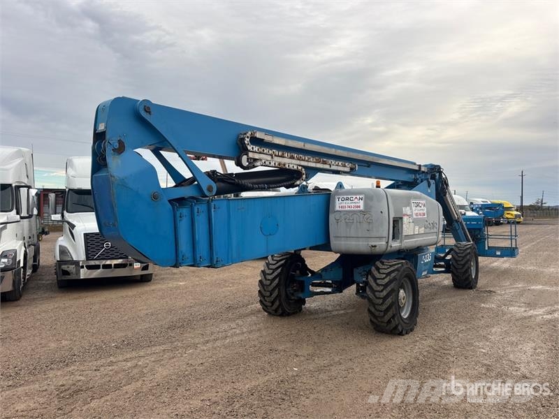 Genie Z-135/70 4WD Diesel Articulating Boom Lift Zglobne dvižne ploščadi