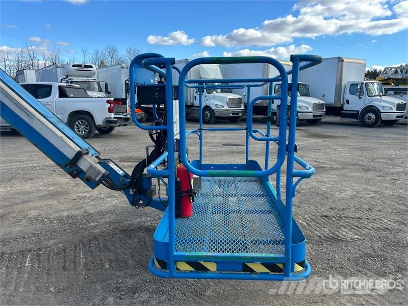Genie Z-135/70 4WD Diesel Articulating Boom Lift رافعات سلة مفصلية