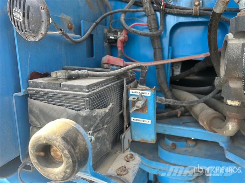 Genie Z-135/70 4WD Diesel Articulating Boom Lift رافعات سلة مفصلية