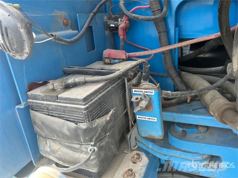 Genie Z-135/70 4WD Diesel Articulating Boom Lift رافعات سلة مفصلية