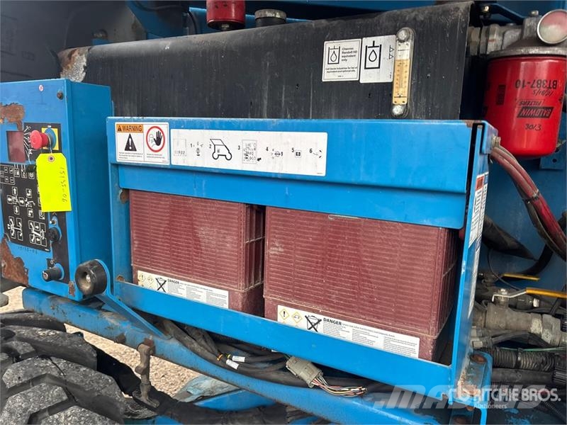 Genie Z-135/70 4WD Diesel Articulating Boom Lift Zglobne dvižne ploščadi