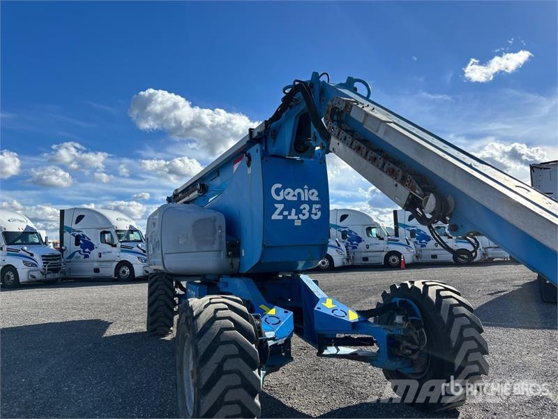 Genie Z-135/70 4WD Diesel Articulating Boom Lift Strēles pacēlāji