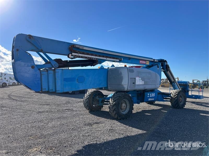Genie Z-135/70 Articulating Boom Lift Articulated boom lifts