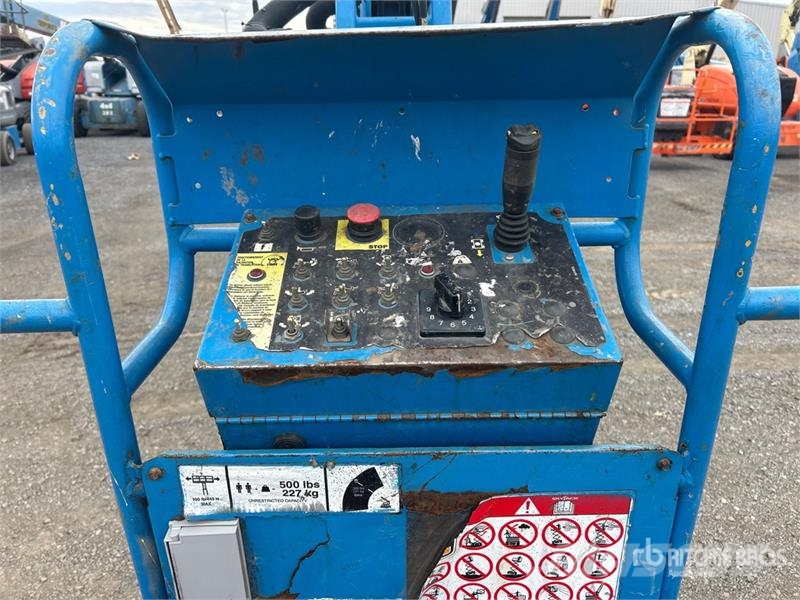 Genie Z-30/20N RJ 2WD Electric Articulating Boom Lift رافعات سلة مفصلية