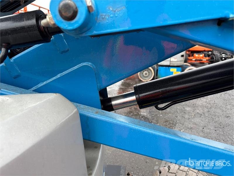 Genie Z-33/18 2WD Electric Articulating Boom Lift Strēles pacēlāji