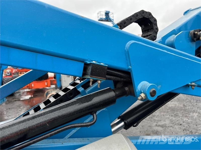 Genie Z-33/18 2WD Electric Articulating Boom Lift Strēles pacēlāji