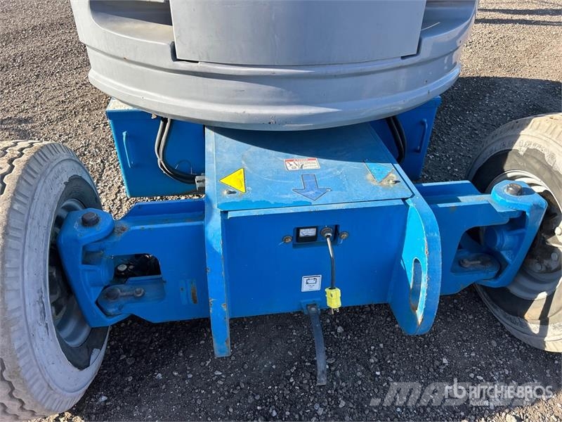 Genie Z-34/22 2WD Electric Articulating Boom Lift Knikarmhoogwerkers
