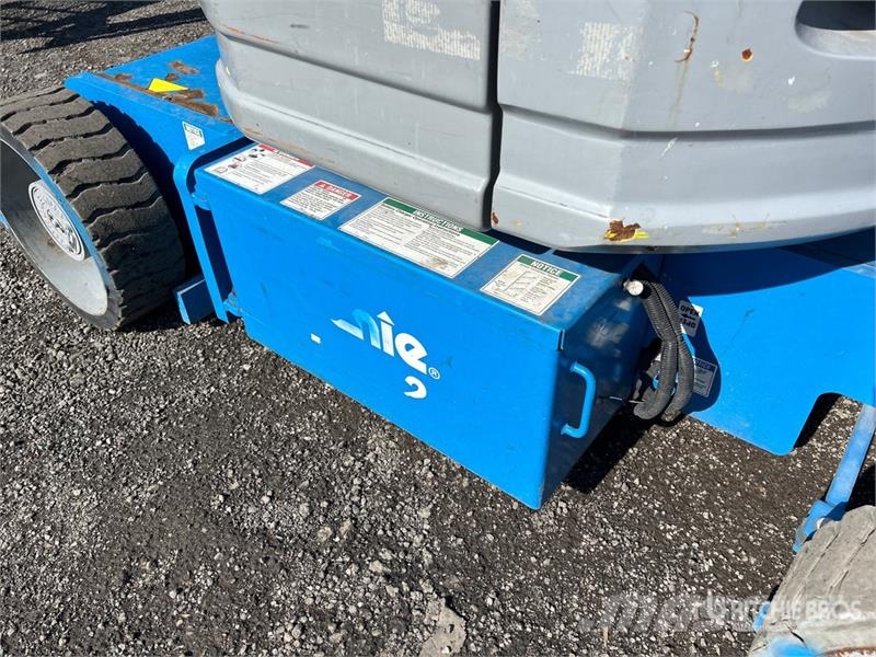 Genie Z-34/22N 2WD Electric Articulating Boom Lift رافعات سلة مفصلية