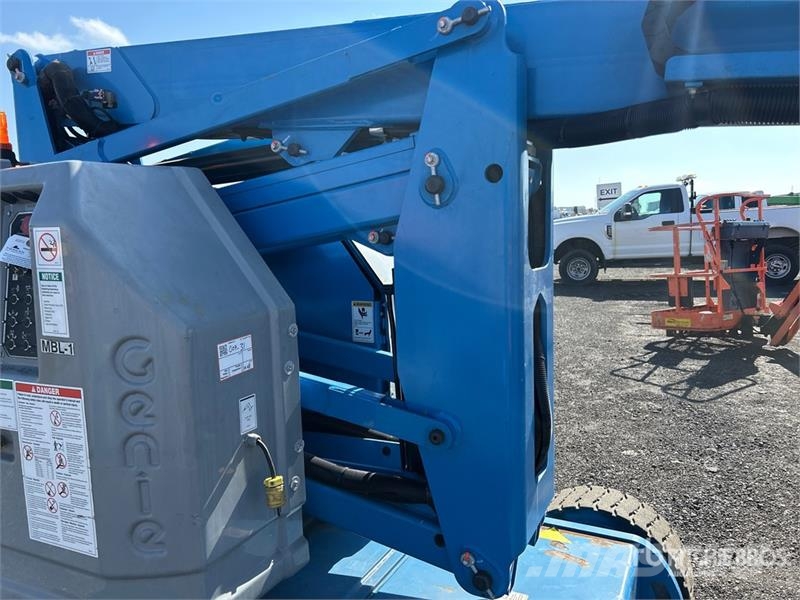 Genie Z-34/22N 2WD Electric Articulating Boom Lift رافعات سلة مفصلية