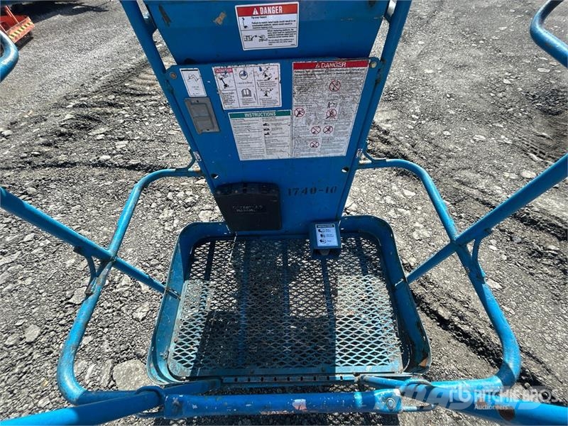 Genie Z-40/23N RJ 2WD Electric Articulating Boom Lift Gelenkteleskoparbeitsbühnen