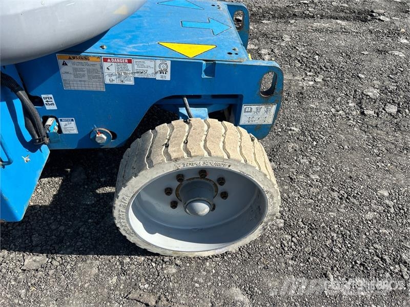 Genie Z-40/23N RJ 2WD Electric Articulating Boom Lift Gelenkteleskoparbeitsbühnen
