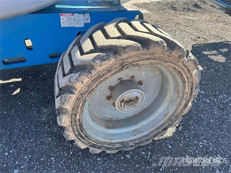 Genie Z-45/25 4WD Diesel Articulating Boom Lift Knikarmhoogwerkers