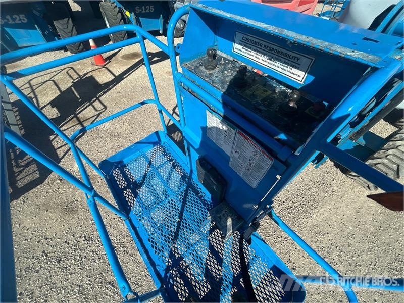 Genie Z-45/25 4WD Diesel Articulating Boom Lift Knikarmhoogwerkers