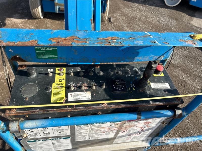 Genie Z-45/25J 2WD Electric Articulating Boom Lift Gelenkteleskoparbeitsbühnen