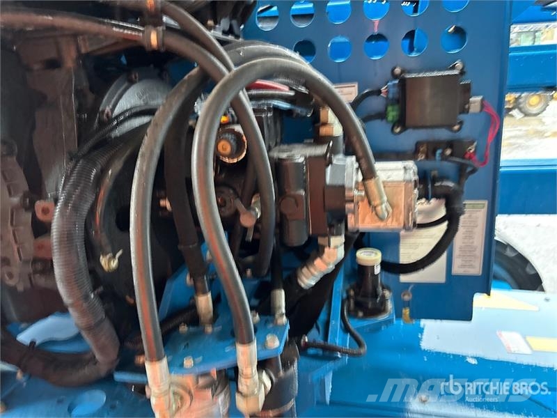 Genie Z-45/25J 4WD Diesel Articulating Boom Lift Articulated boom lifts