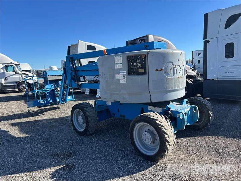 Genie Z-45/25J 4WD Diesel Articulating Boom Lift Knikarmhoogwerkers