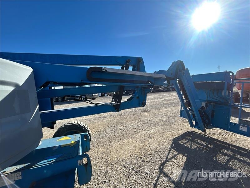 Genie Z-45/25J 4WD Diesel Articulating Boom Lift Knikarmhoogwerkers
