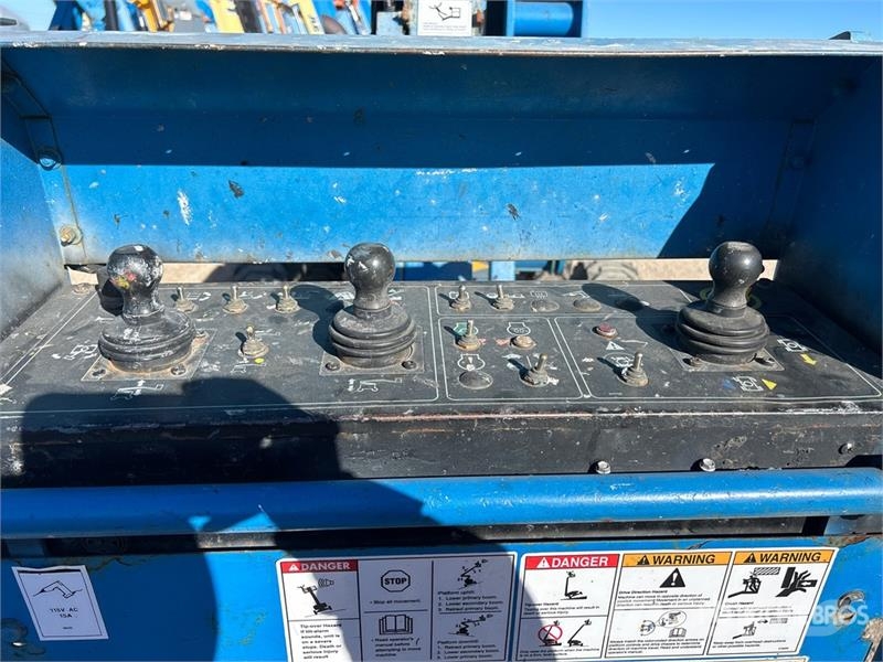 Genie Z-45/25J 4WD Diesel Articulating Boom Lift Knikarmhoogwerkers