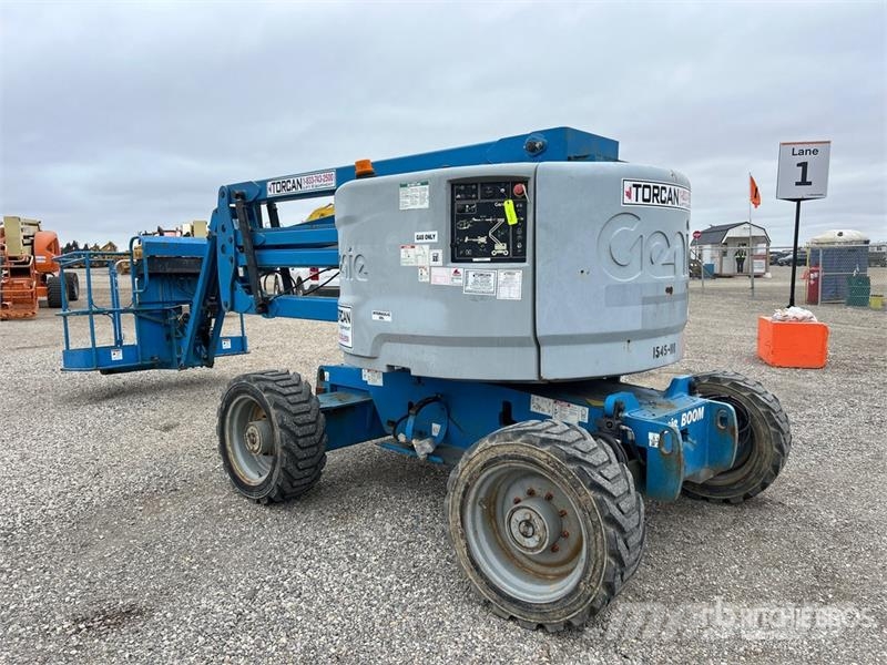 Genie Z-45/25J 4WD Diesel Articulating Boom Lift Articulated boom lifts