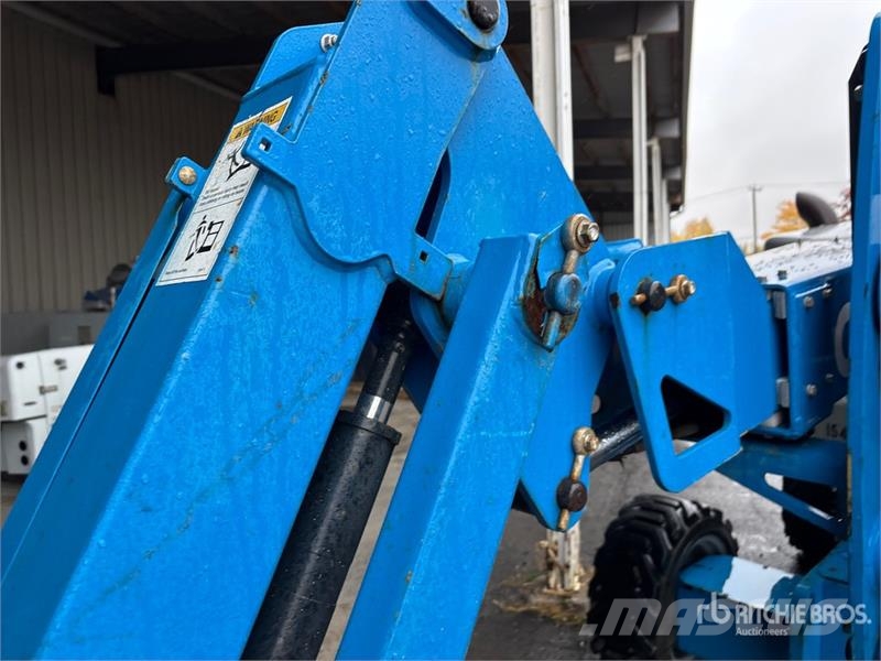 Genie Z-45/25J 4WD Diesel Articulating Boom Lift Articulated boom lifts