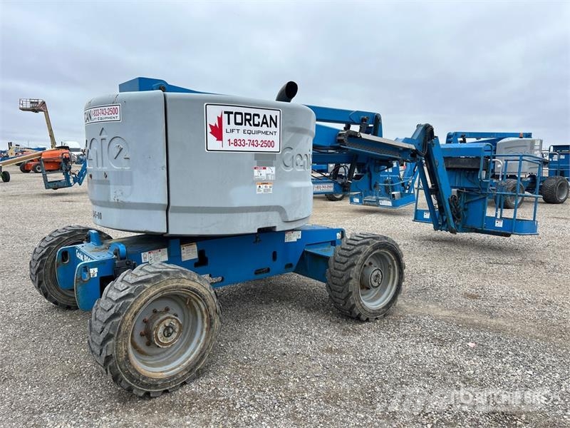 Genie Z-45/25J 4WD Diesel Articulating Boom Lift Articulated boom lifts