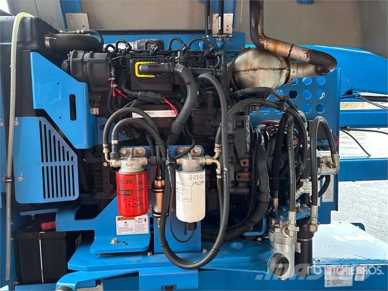 Genie Z-45/25J 4WD Diesel Articulating Boom Lift Articulated boom lifts