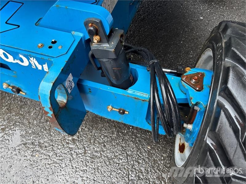 Genie Z-45/25J 4WD Diesel Articulating Boom Lift Articulated boom lifts