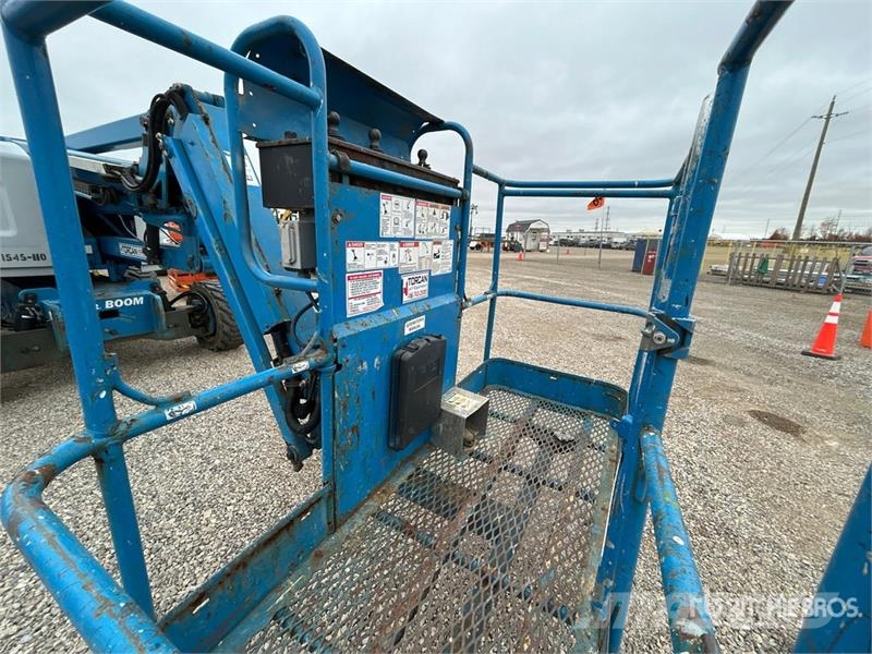 Genie Z-45/25J 4WD Diesel Articulating Boom Lift Articulated boom lifts