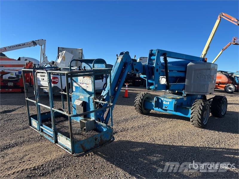 Genie Z-45/25J 4WD Dual Fuel Articulating Boom Lift 관절형 전동이동 리프트