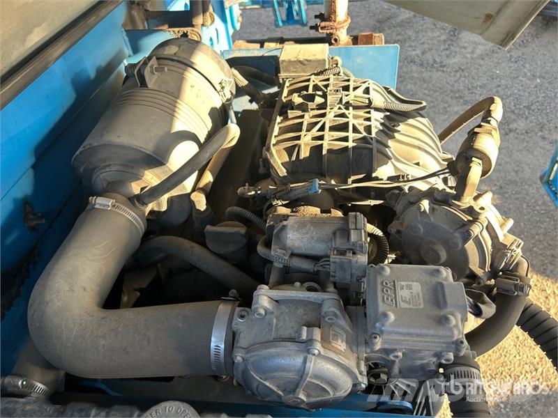 Genie Z-45/25J 4WD Dual Fuel Articulating Boom Lift 관절형 전동이동 리프트