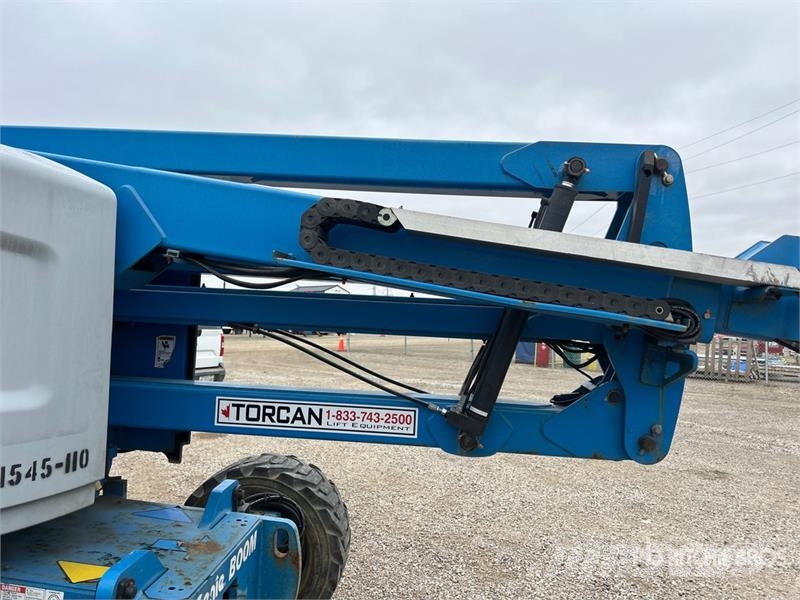 Genie Z-45/25J 4WD Dual Fuel Articulating Boom Lift Articulated boom lifts