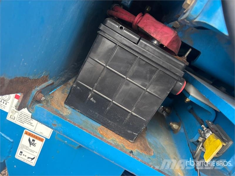 Genie Z-45/25J 4WD Dual Fuel Articulating Boom Lift Zglobne dvižne ploščadi