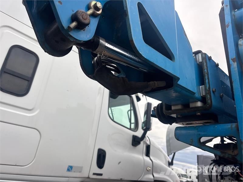 Genie Z-45/25J 4WD Dual Fuel Articulating Boom Lift Zglobne dvižne ploščadi