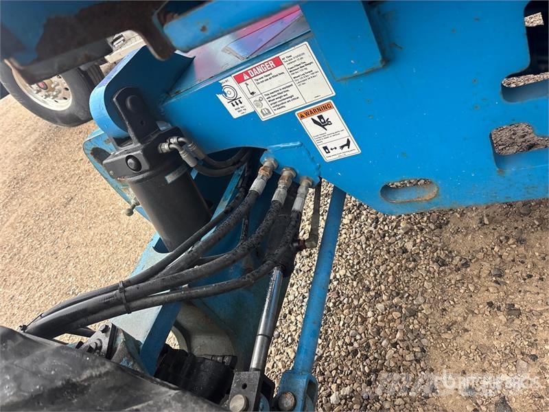 Genie Z-45/25J 4WD Dual Fuel Articulating Boom Lift Zglobne dvižne ploščadi