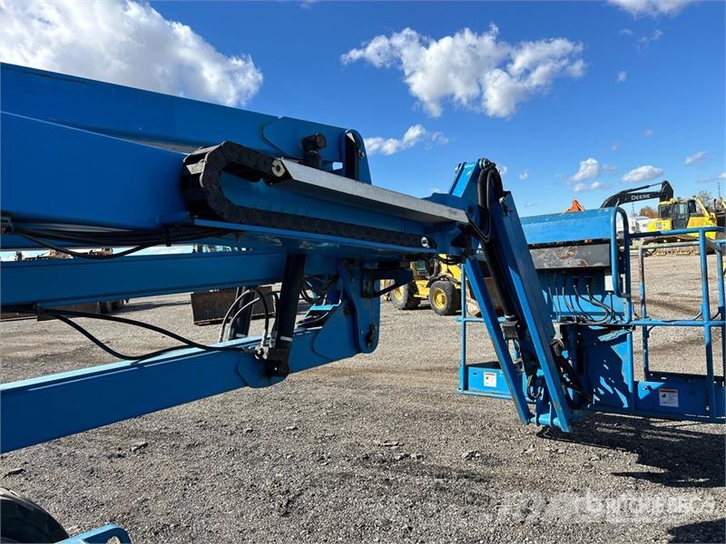 Genie Z-45/25J Articulating Boom Lift رافعات سلة مفصلية