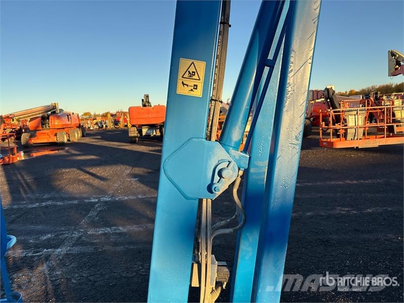 Genie Z-60/34 4WD Diesel Articulating Boom Lift Articulated boom lifts
