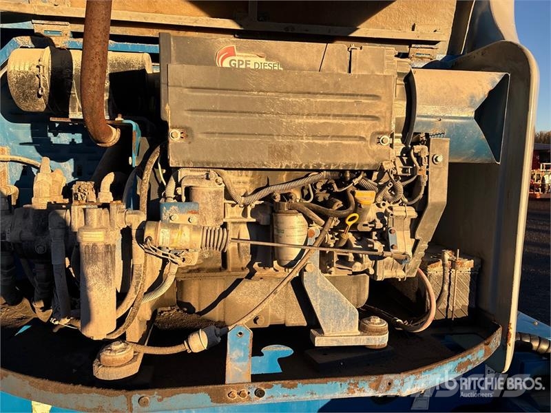 Genie Z-60/34 4WD Diesel Articulating Boom Lift Articulated boom lifts