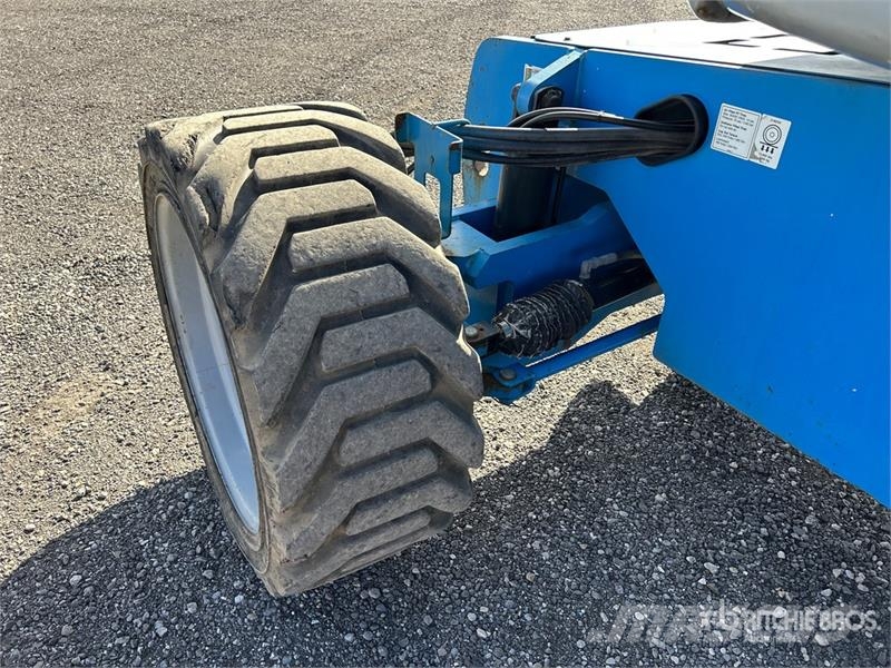 Genie Z-60/34 4WD Gasoline Articulating Boom Lift رافعات سلة مفصلية
