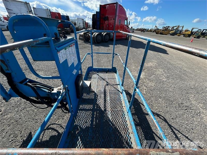 Genie Z-60/34 4WD Gasoline Articulating Boom Lift رافعات سلة مفصلية
