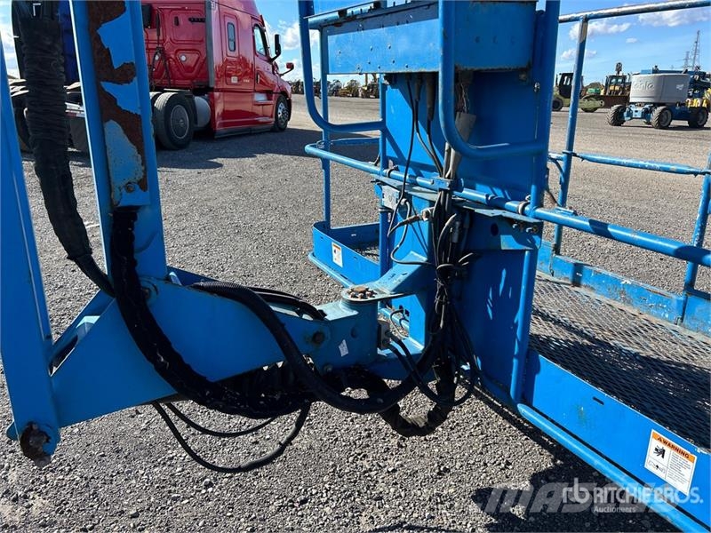 Genie Z-60/34 4WD Gasoline Articulating Boom Lift رافعات سلة مفصلية