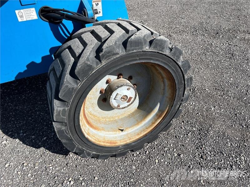 Genie Z-60/34 4WD Gasoline Articulating Boom Lift رافعات سلة مفصلية