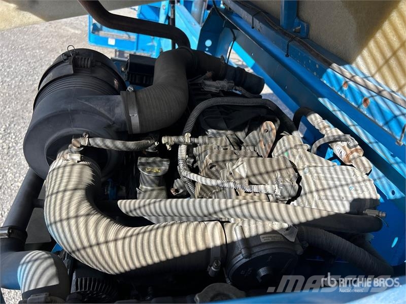 Genie Z-60/34 4WD Gasoline Articulating Boom Lift رافعات سلة مفصلية