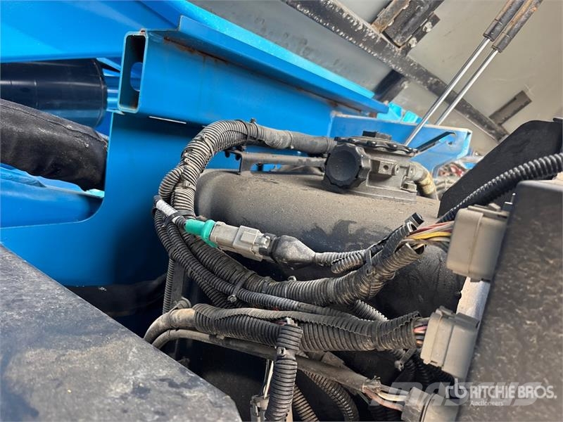 Genie Z-60/37 4WD Hybrid Articulating Boom Lift Piattaforme a braccio articolato