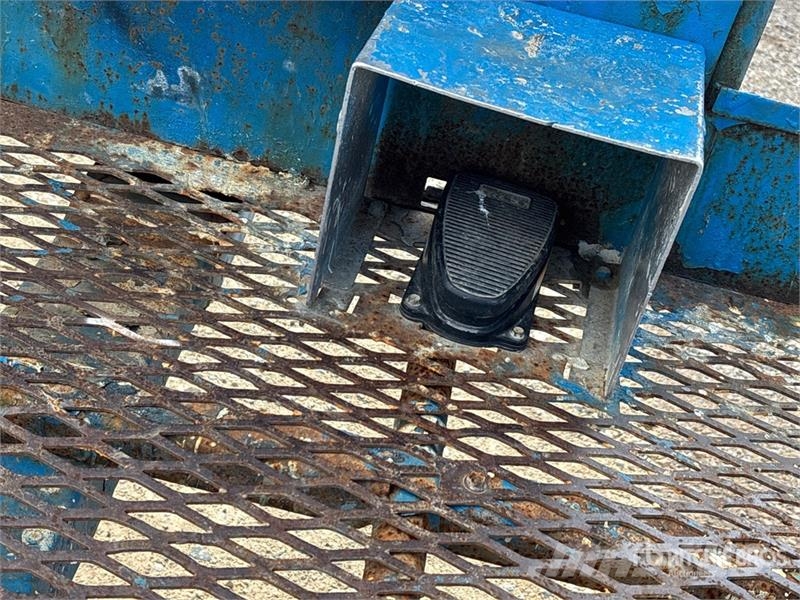 Genie Z-60/37 4WD Hybrid Articulating Boom Lift Piattaforme a braccio articolato