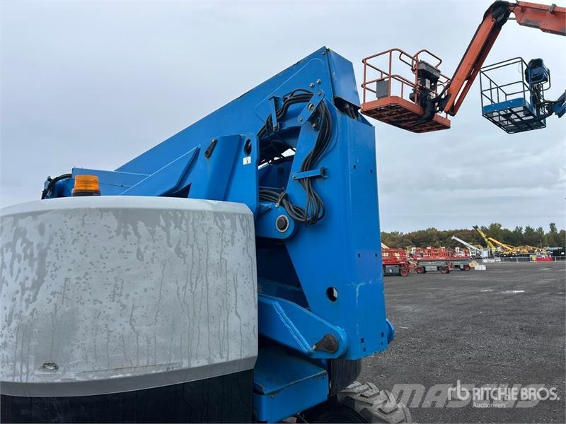 Genie Z-60/37FE 4WD Hybrid Articulating Boom Lift Zglobne podizne platforme