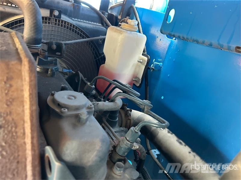 Genie Z-60/37FE 4WD Hybrid Articulating Boom Lift Zglobne podizne platforme