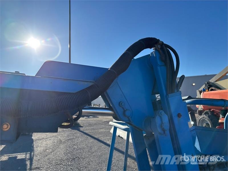 Genie Z30/20 2WD Electric Articulating Boom Lift (Inoper Strēles pacēlāji