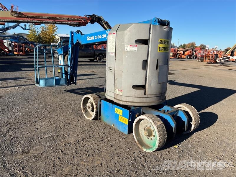 Genie Z30/20 2WD Electric Articulating Boom Lift (Inoper Strēles pacēlāji